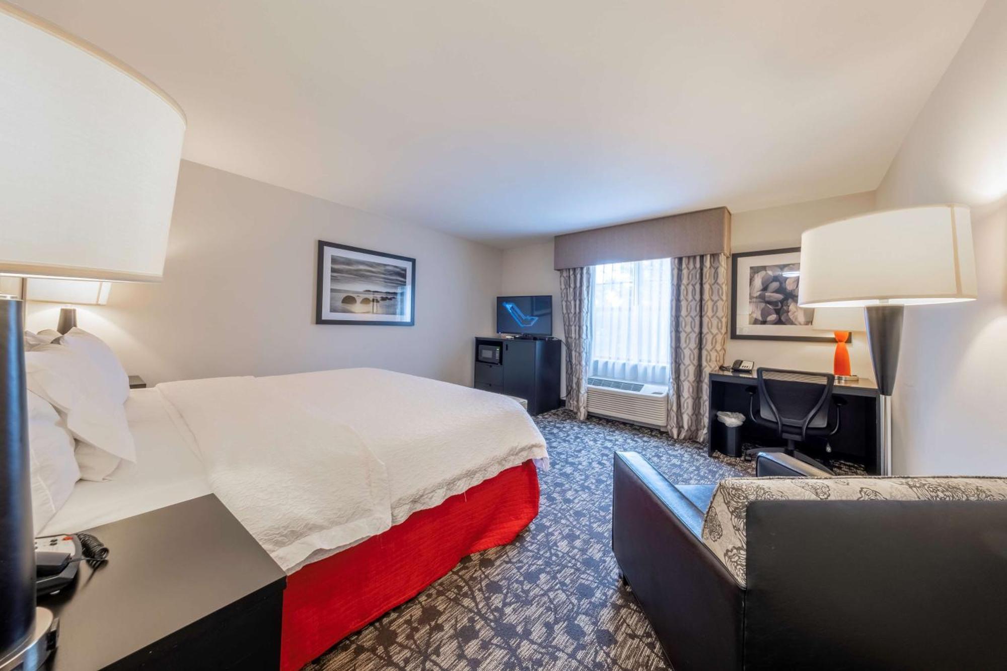 Hampton Inn & Suites Dupont Buitenkant foto